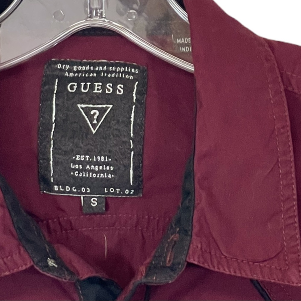 GUESS- Men's Button down Maroon Shirt- Size S - Picture 4 of 8